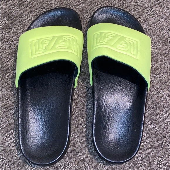 Slides - Picture 3 of 3